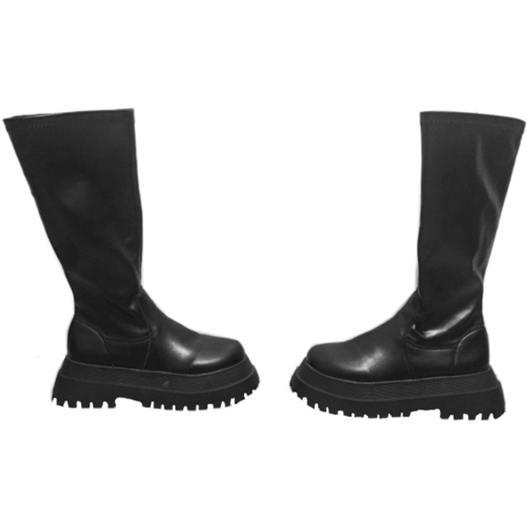 SOLD ON DEPOP - Picture 2 of 6